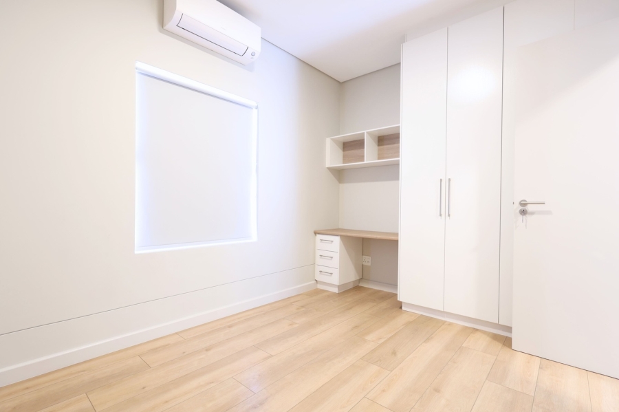 To Let 3 Bedroom Property for Rent in Lemoenkloof Western Cape